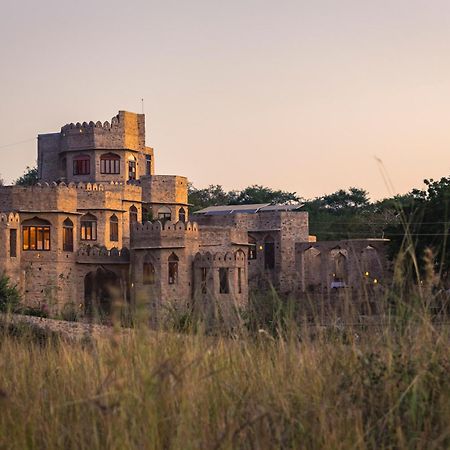 Manmatha A Luxury Retreat Bed & Breakfast Udaipur Bagian luar foto