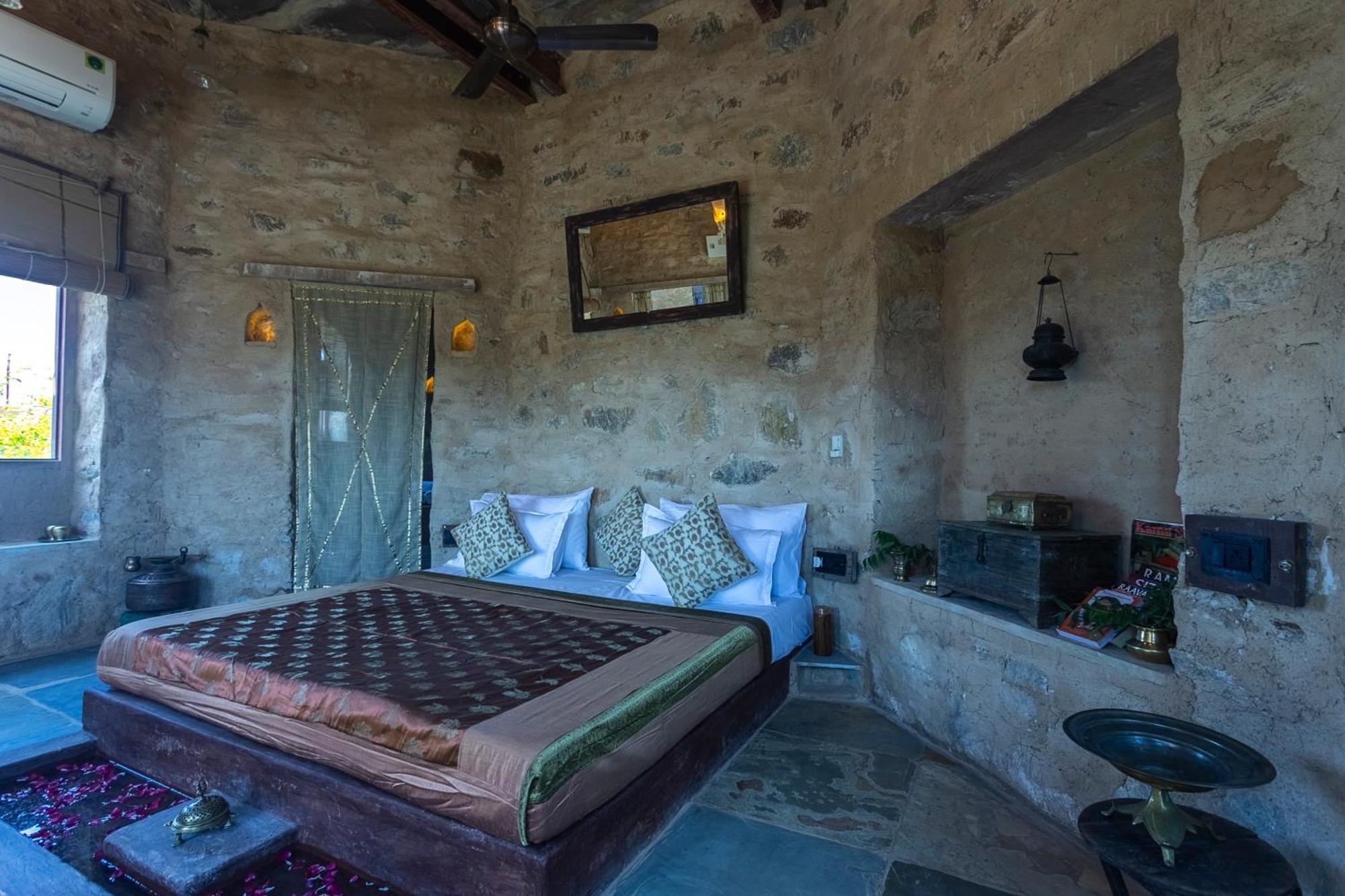 Manmatha A Luxury Retreat Bed & Breakfast Udaipur Bagian luar foto