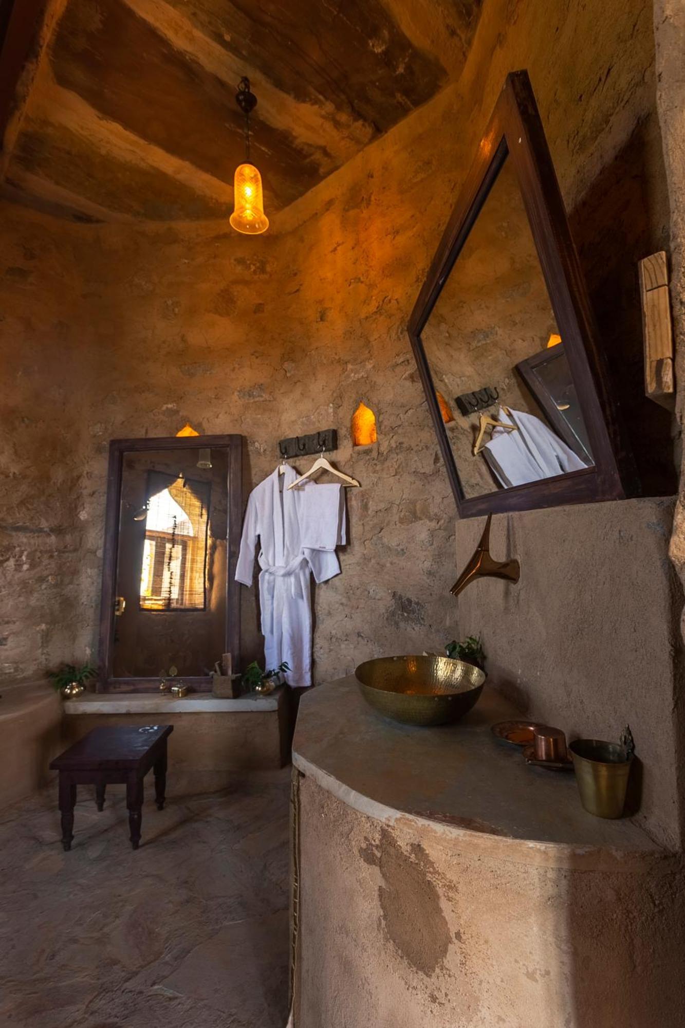 Manmatha A Luxury Retreat Bed & Breakfast Udaipur Bagian luar foto