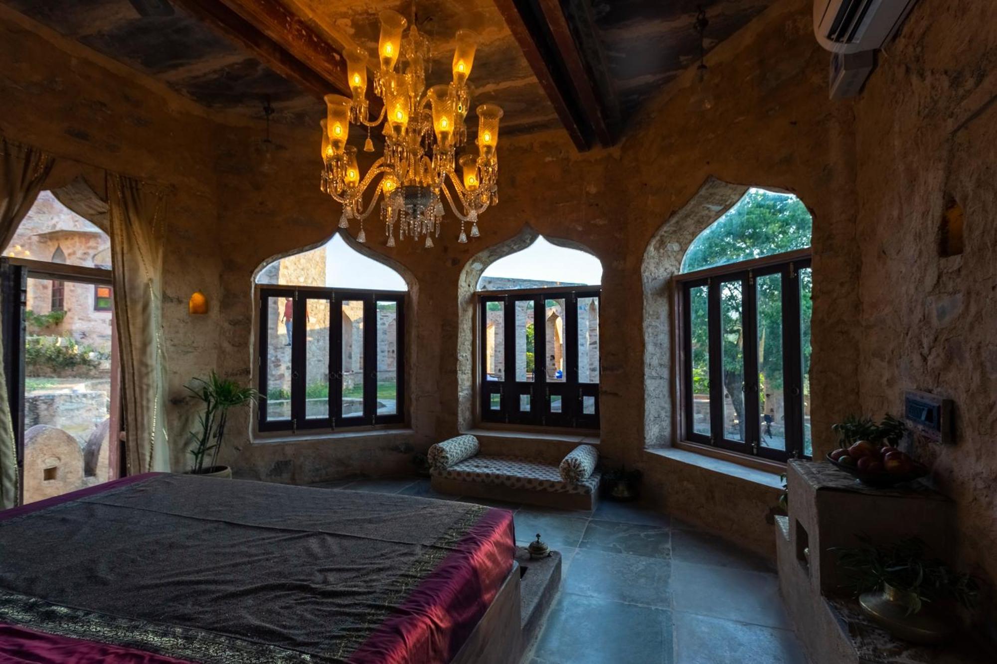 Manmatha A Luxury Retreat Bed & Breakfast Udaipur Bagian luar foto