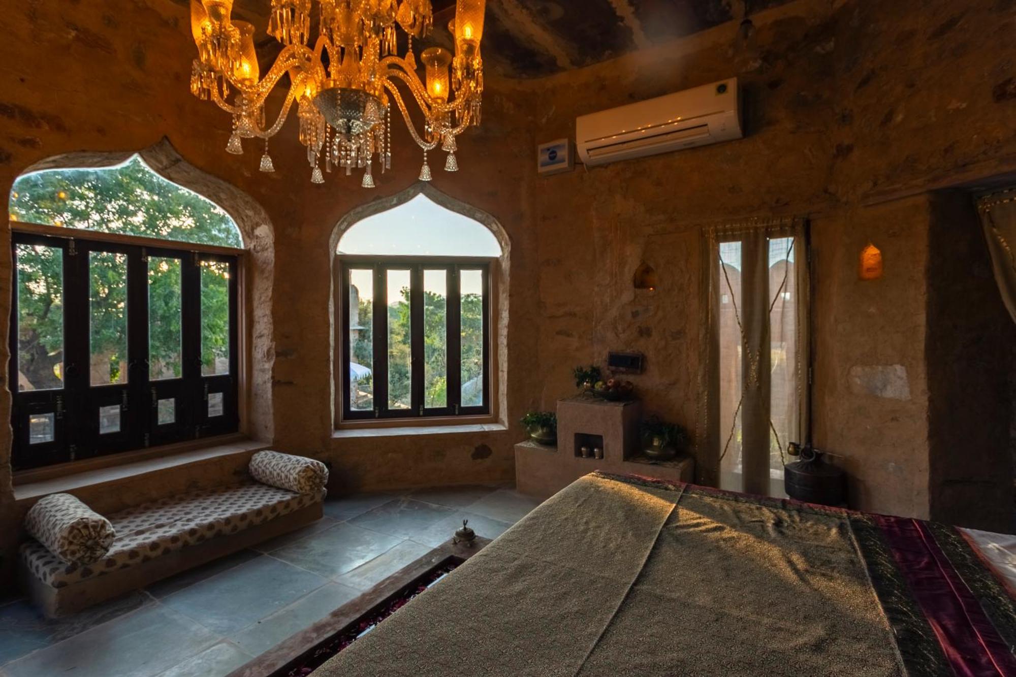 Manmatha A Luxury Retreat Bed & Breakfast Udaipur Bagian luar foto