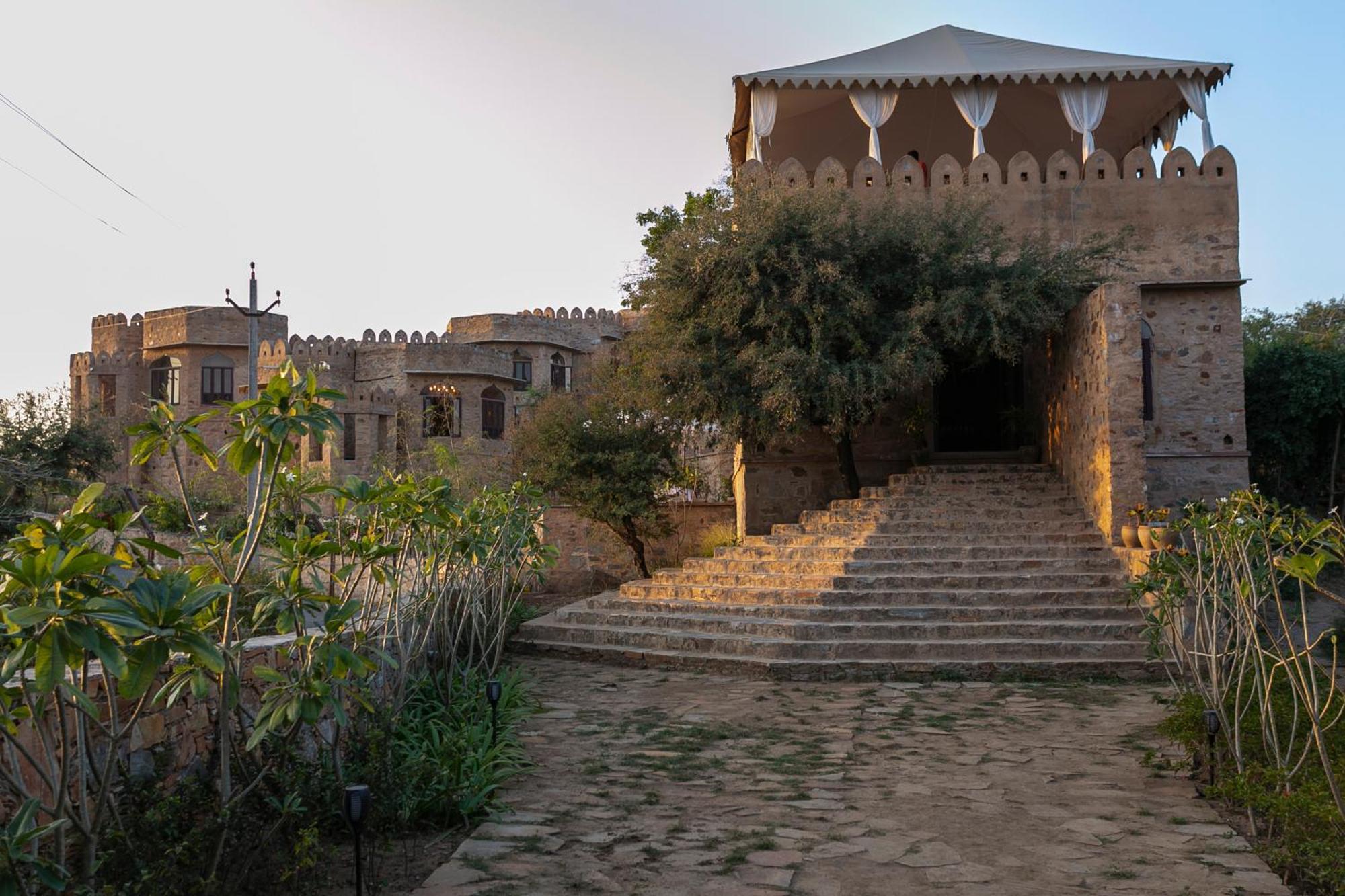 Manmatha A Luxury Retreat Bed & Breakfast Udaipur Bagian luar foto
