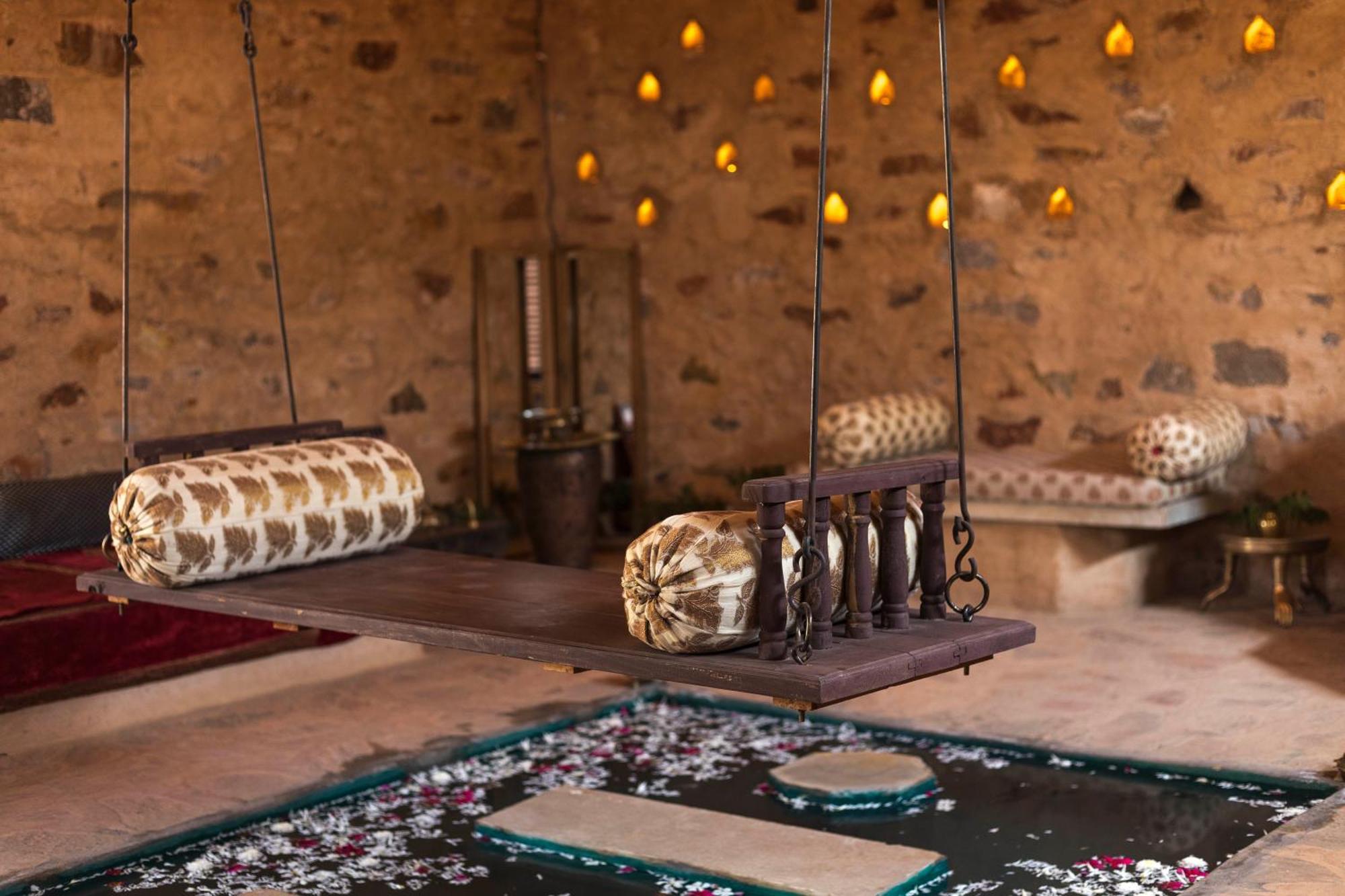 Manmatha A Luxury Retreat Bed & Breakfast Udaipur Bagian luar foto