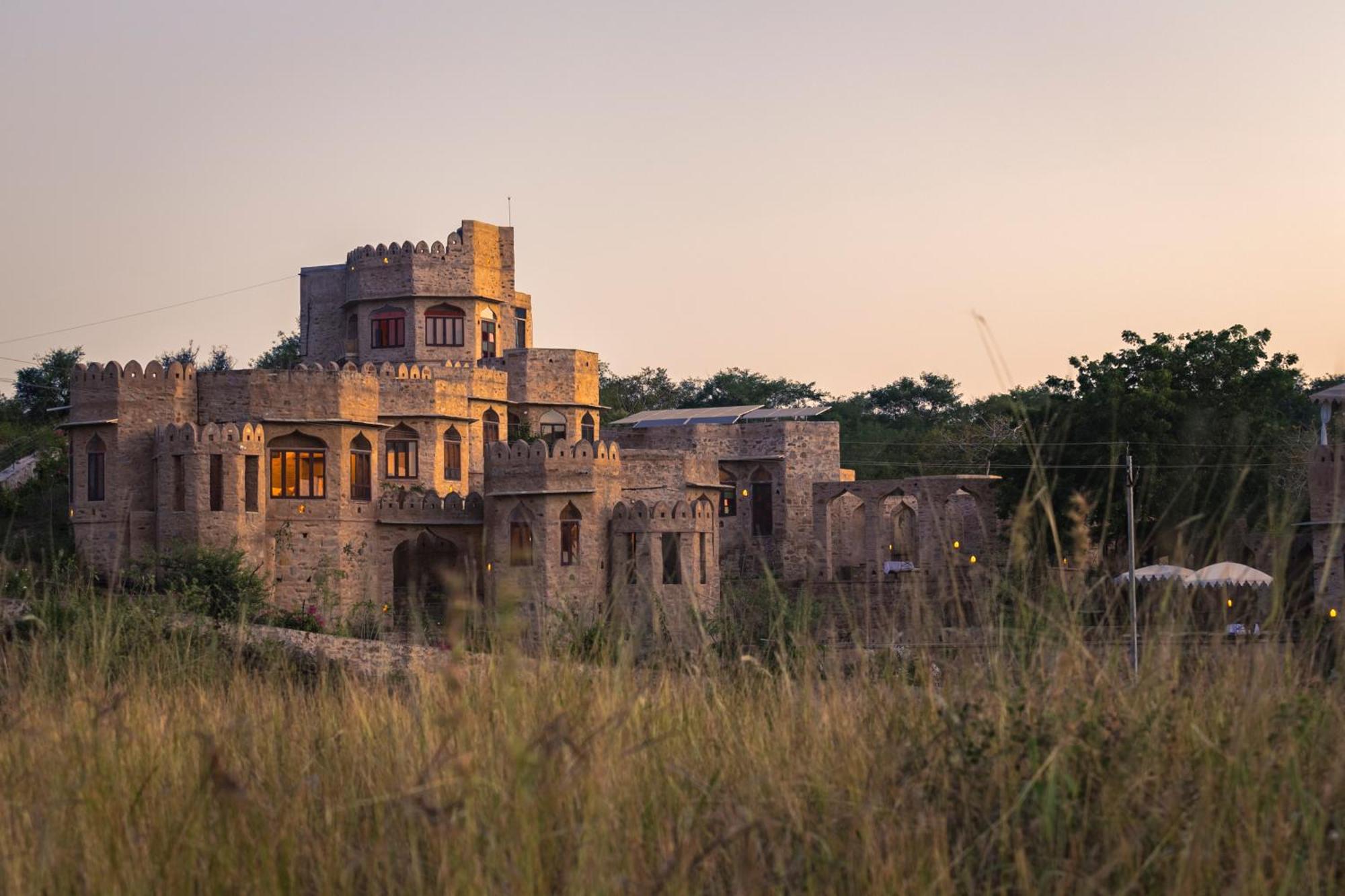 Manmatha A Luxury Retreat Bed & Breakfast Udaipur Bagian luar foto